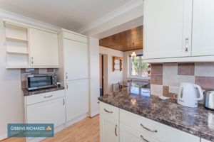 Kitchen- click for photo gallery